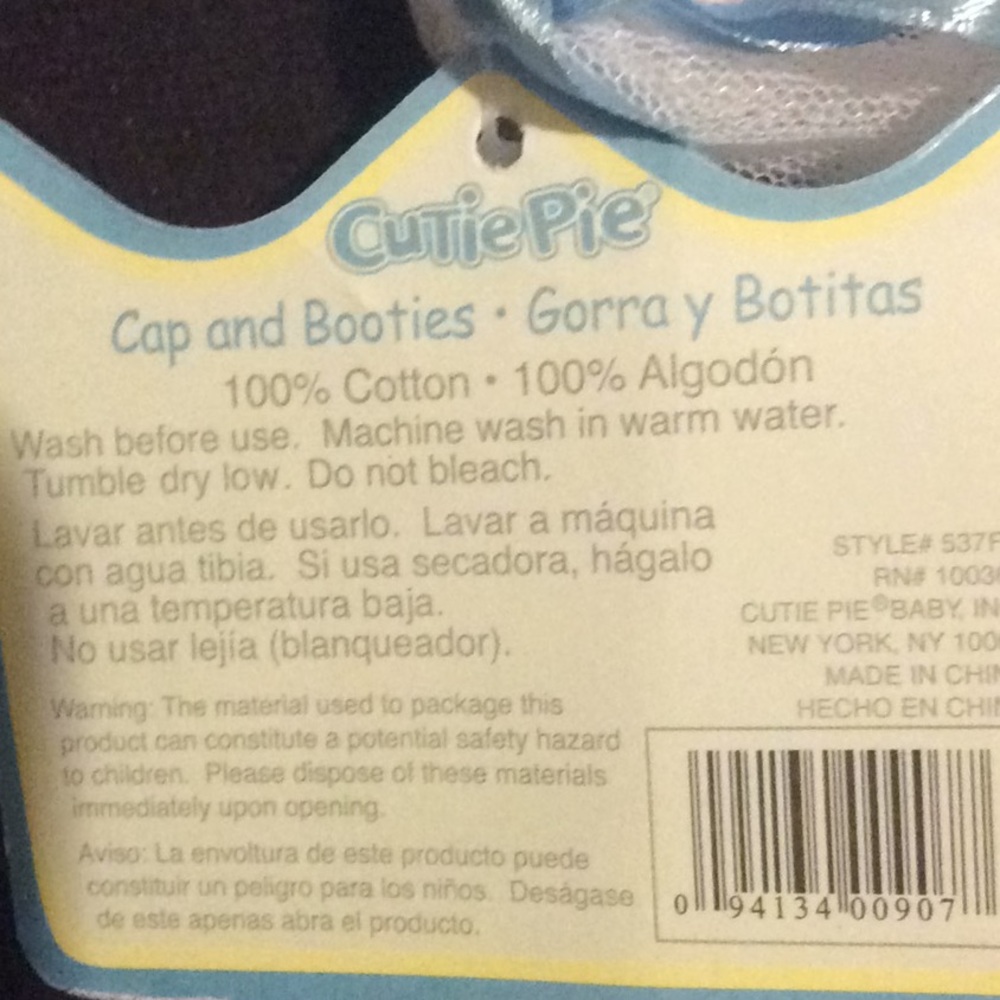 Cap & Bootie - Picture 2 of 3